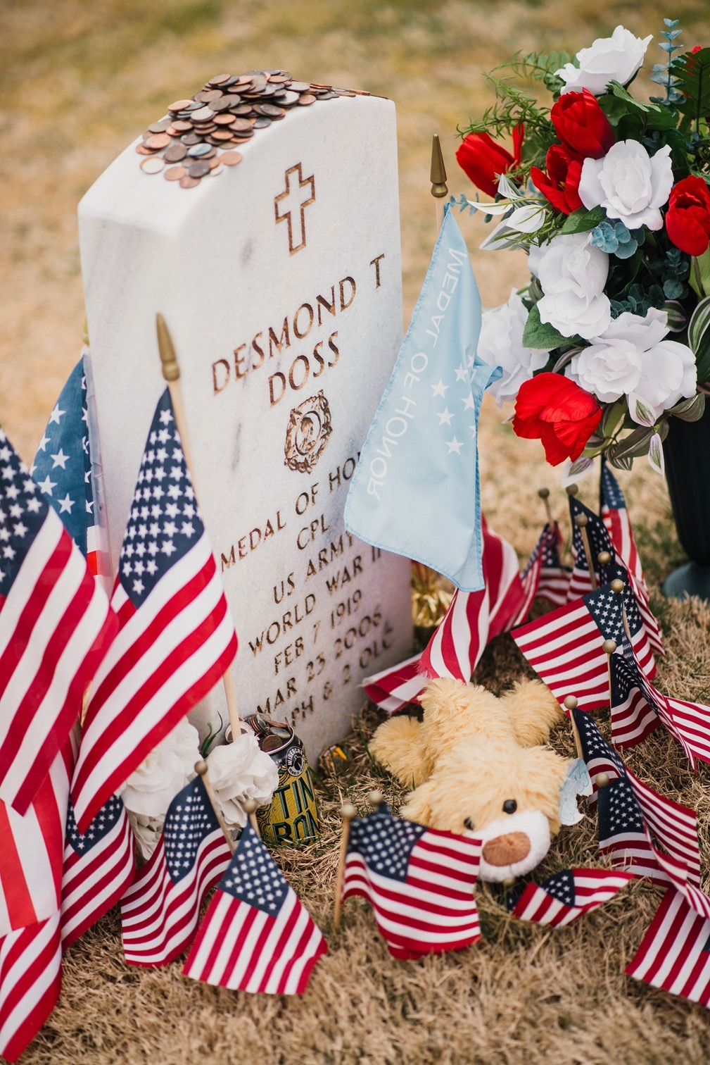 Desmond T Doss Grave (3)
